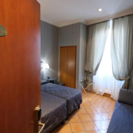 Hotel Lirico Ρώμη Εξωτερικό φωτογραφία