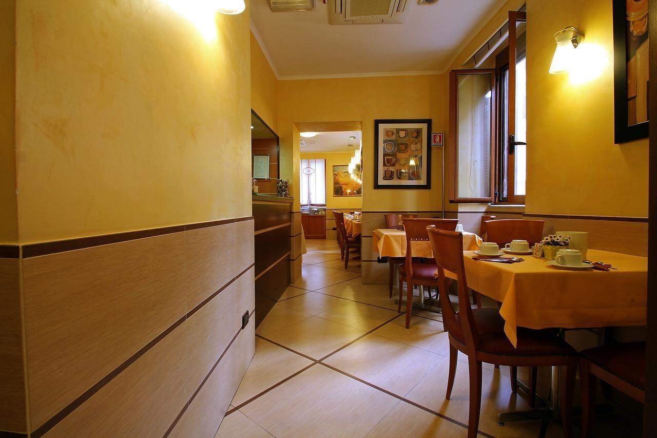 Hotel Lirico Ρώμη Εξωτερικό φωτογραφία
