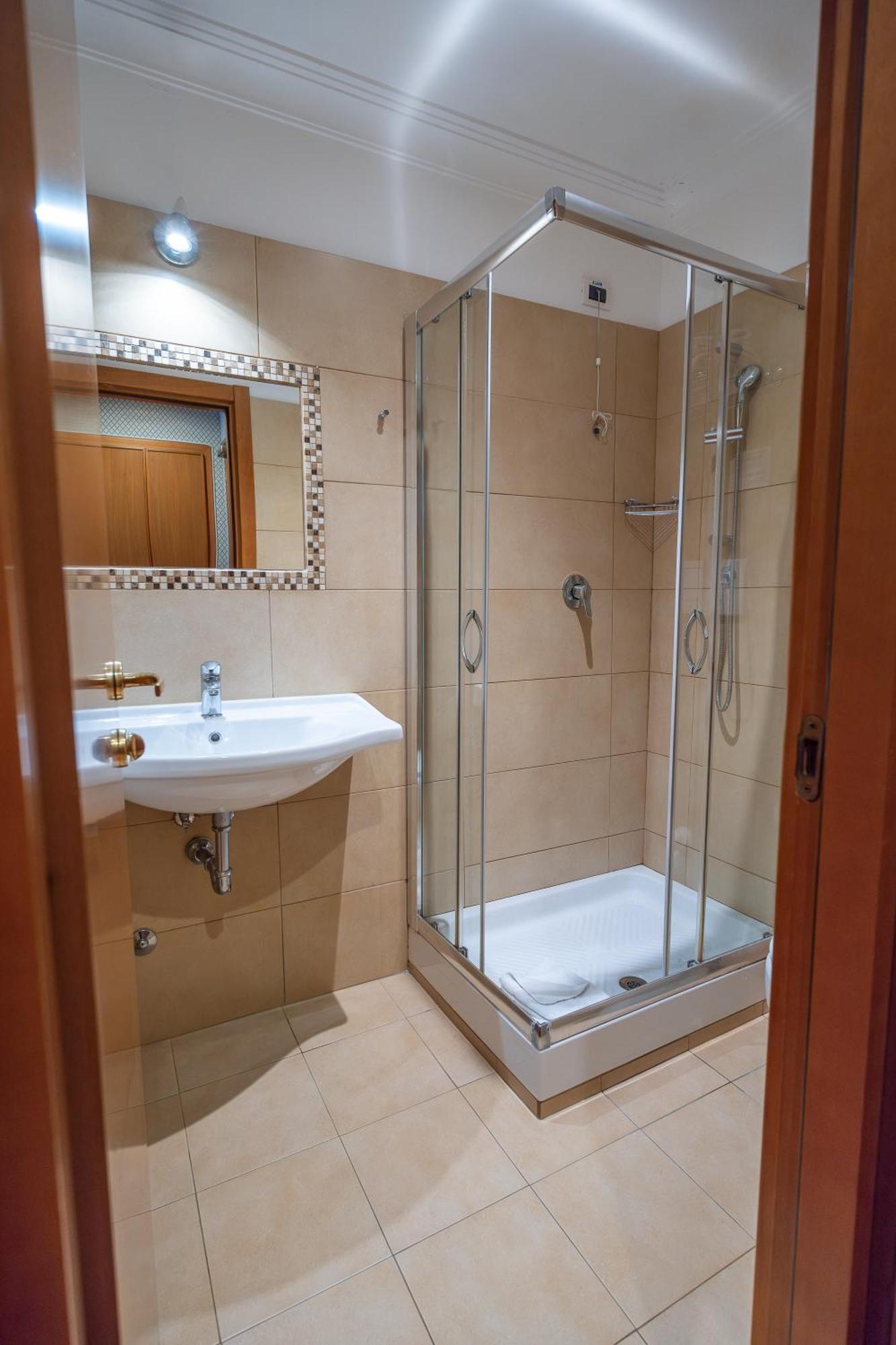Hotel Lirico Ρώμη Εξωτερικό φωτογραφία