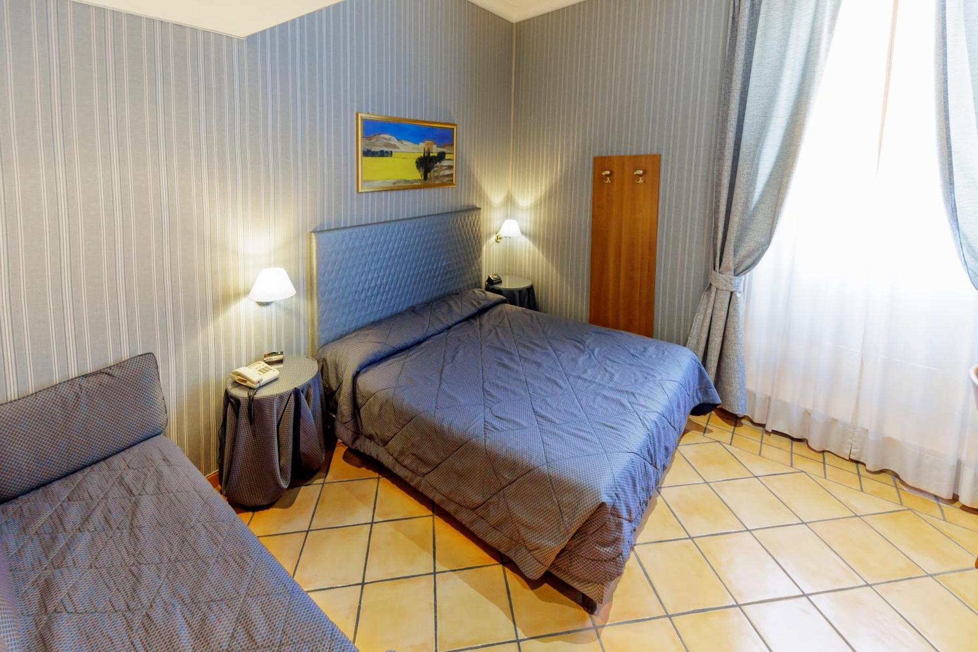 Hotel Lirico Ρώμη Εξωτερικό φωτογραφία