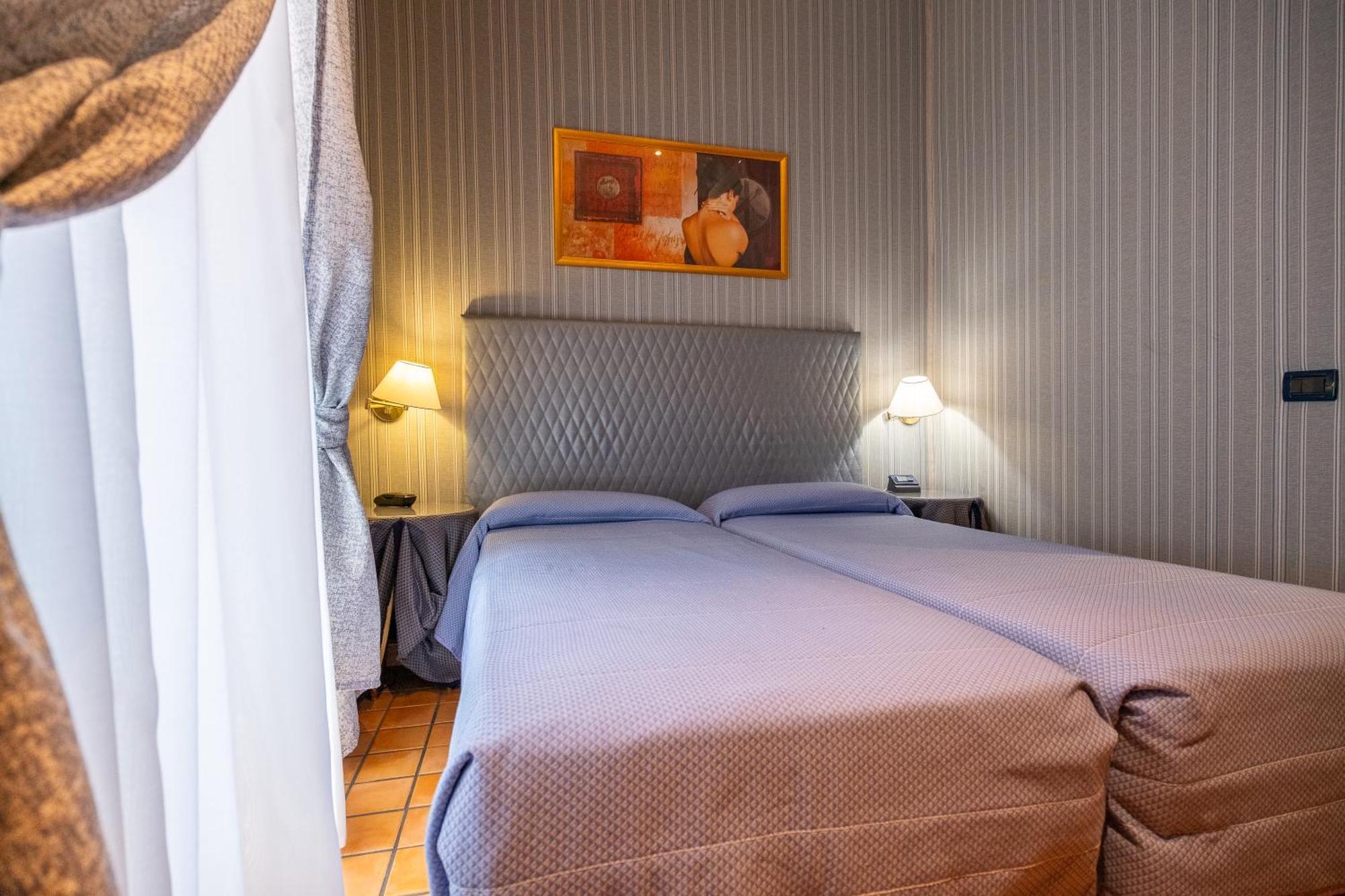 Hotel Lirico Ρώμη Εξωτερικό φωτογραφία