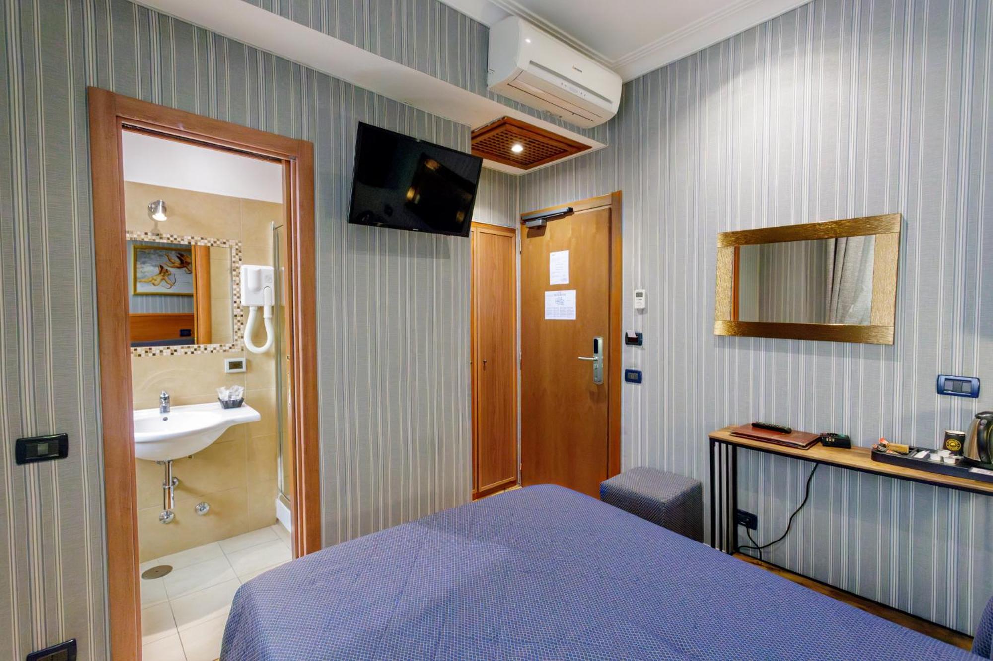 Hotel Lirico Ρώμη Εξωτερικό φωτογραφία