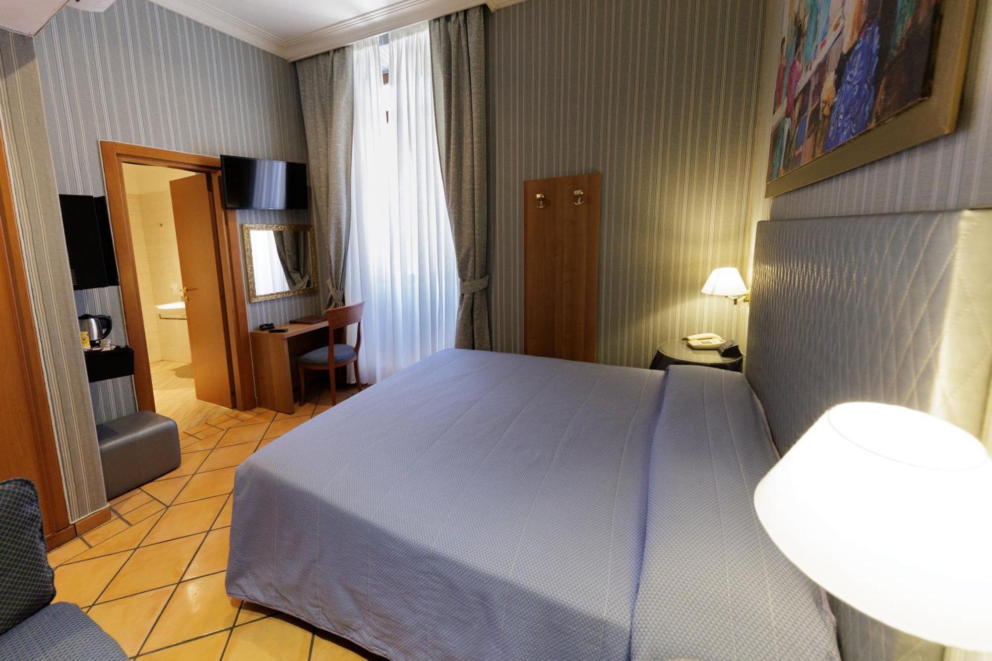 Hotel Lirico Ρώμη Εξωτερικό φωτογραφία
